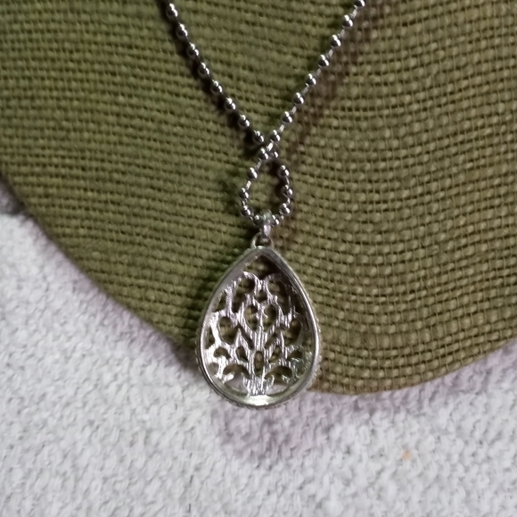 Silvertone swirl teardrop pendant on ball chain necklace - Picture 5 of 5